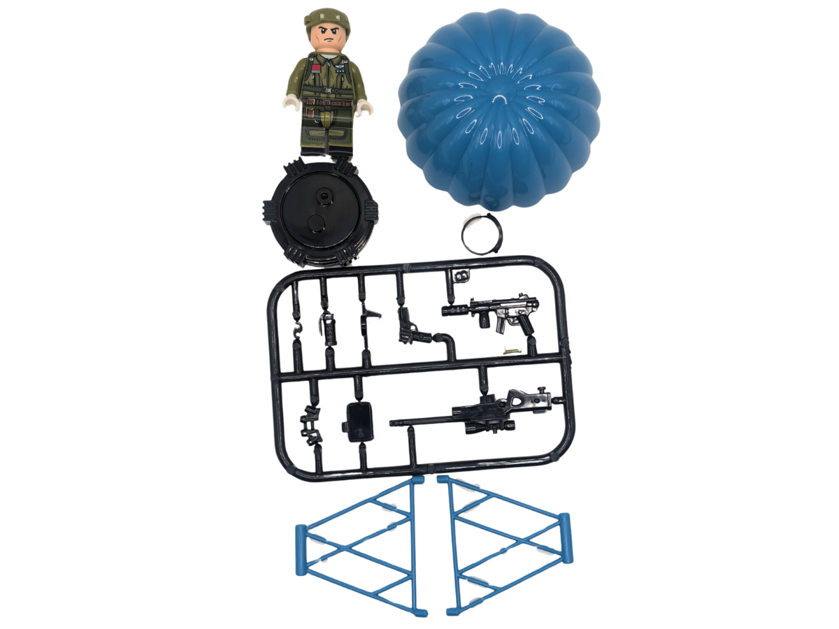 RAF Pilot With Parachute - Mil-Blox - Mil-Blox